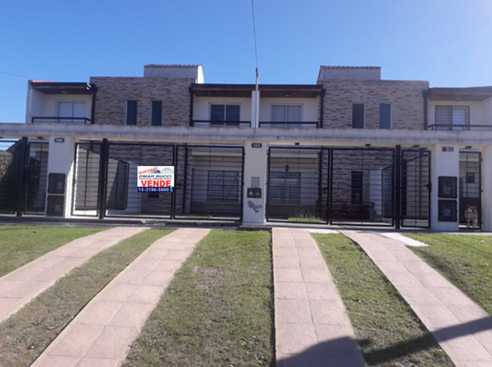 Dúplex de tres amb en Venta en Parque mar, Miramar