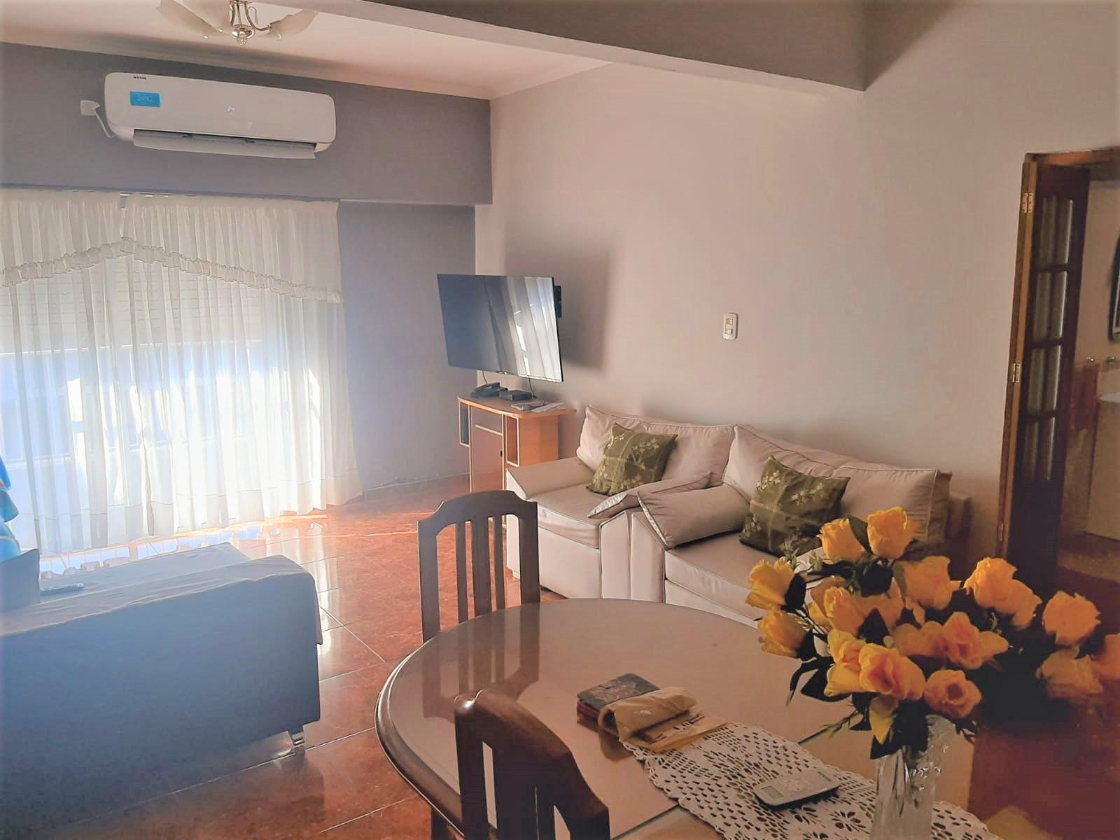 CASA, MAS DOS LOCALES MAS, LOTE, EN VILLA LUZURIAGA — foto 2