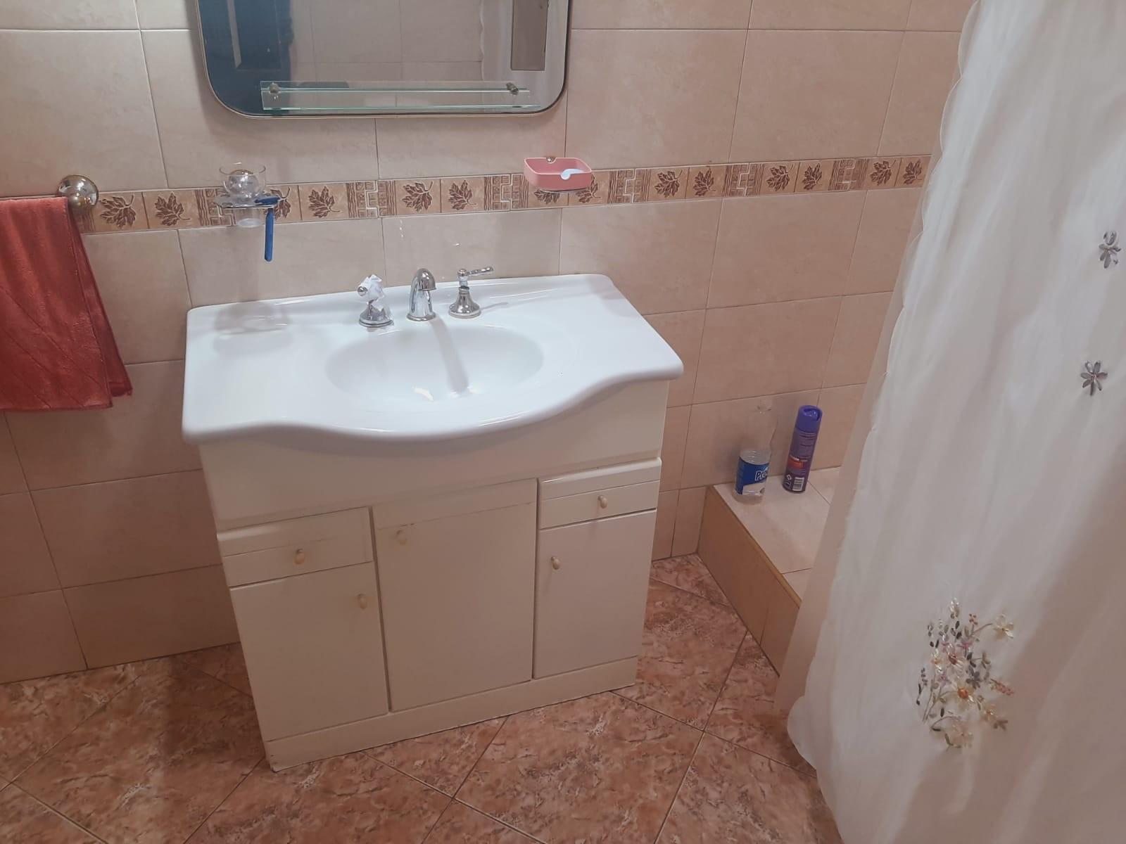 CASA, MAS DOS LOCALES MAS, LOTE, EN VILLA LUZURIAGA — foto 14