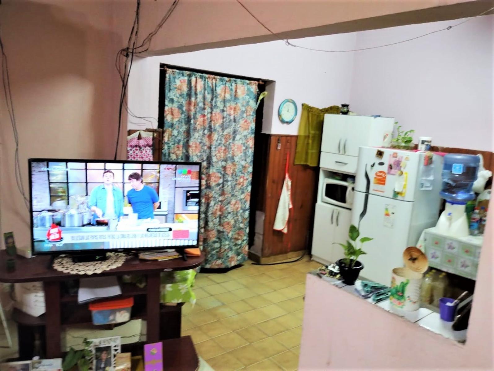 CASA DE TRES AMBIENTES A REFACCIONAR EN ISIDRO CASANOVA, ATALAYA — foto 7