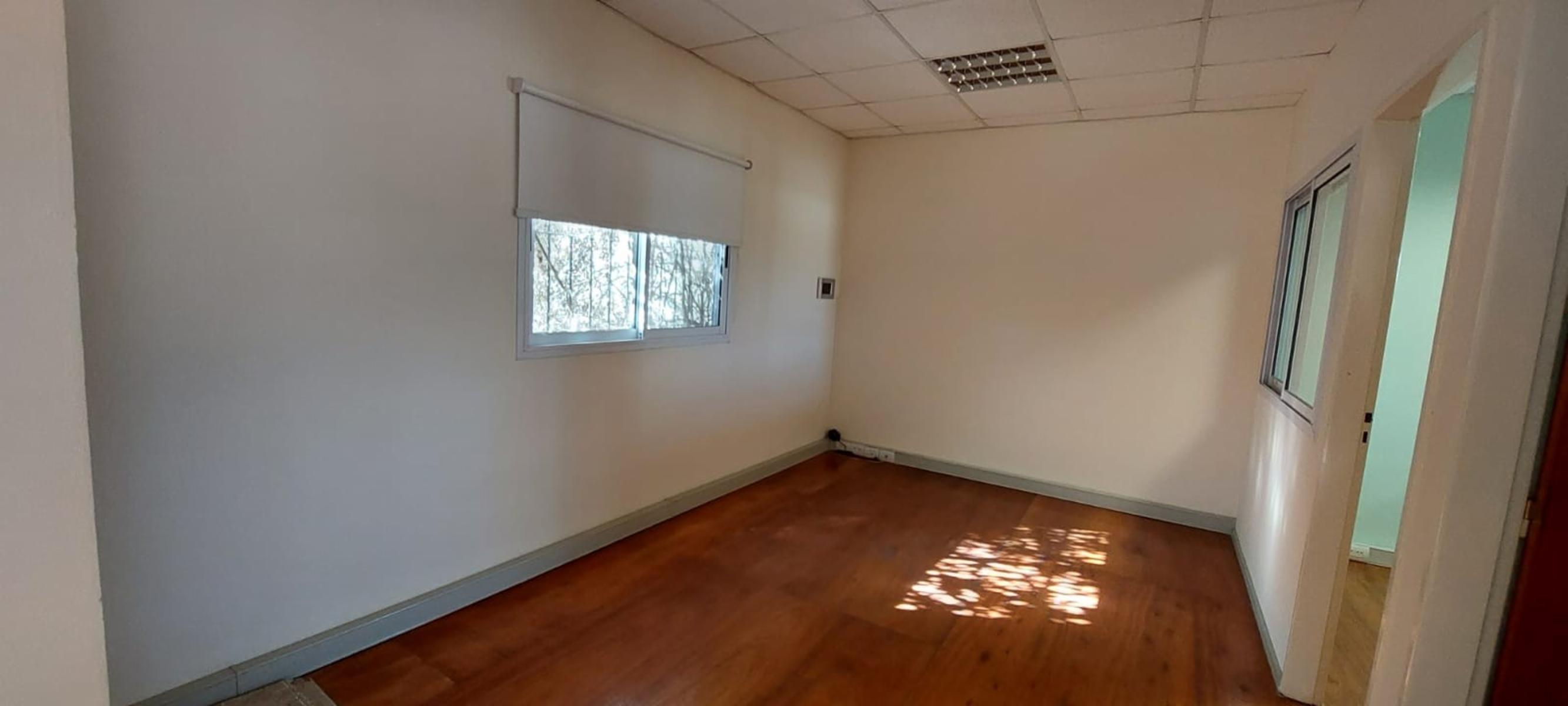 Propiedad Centro Escobar para uso Comercial — foto 9