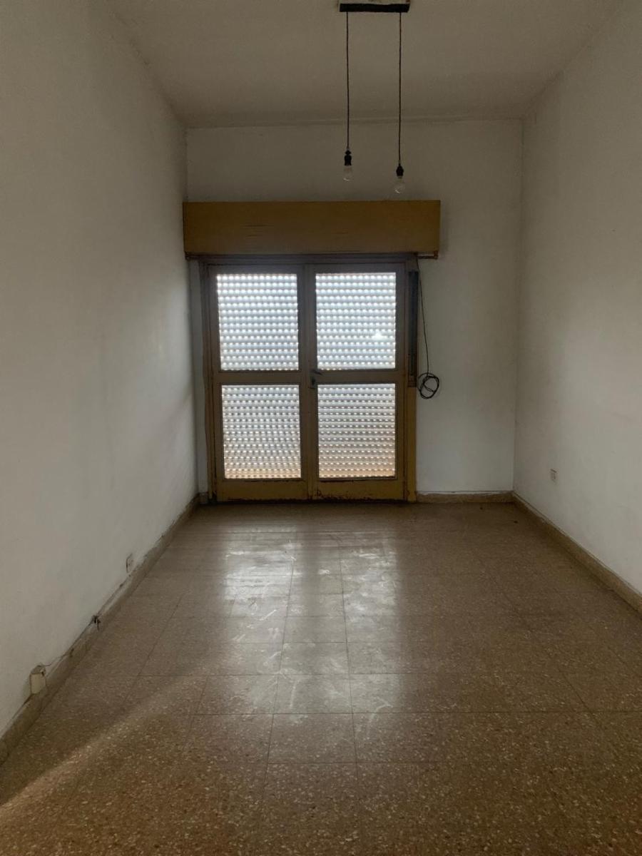 EXCELENTE PROPIEDAD CENTRICA CON LOCALES — foto 10