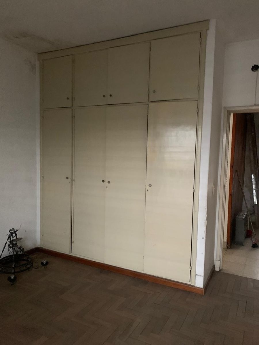 EXCELENTE PROPIEDAD CENTRICA CON LOCALES — foto 12