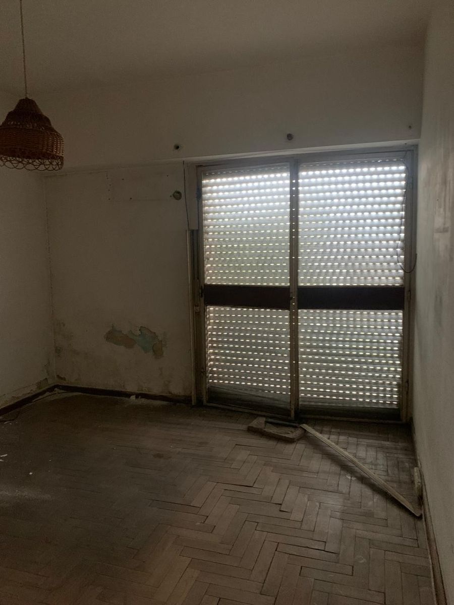 EXCELENTE PROPIEDAD CENTRICA CON LOCALES — foto 13