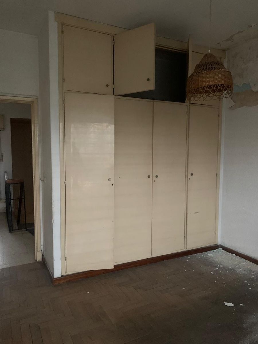 EXCELENTE PROPIEDAD CENTRICA CON LOCALES — foto 14