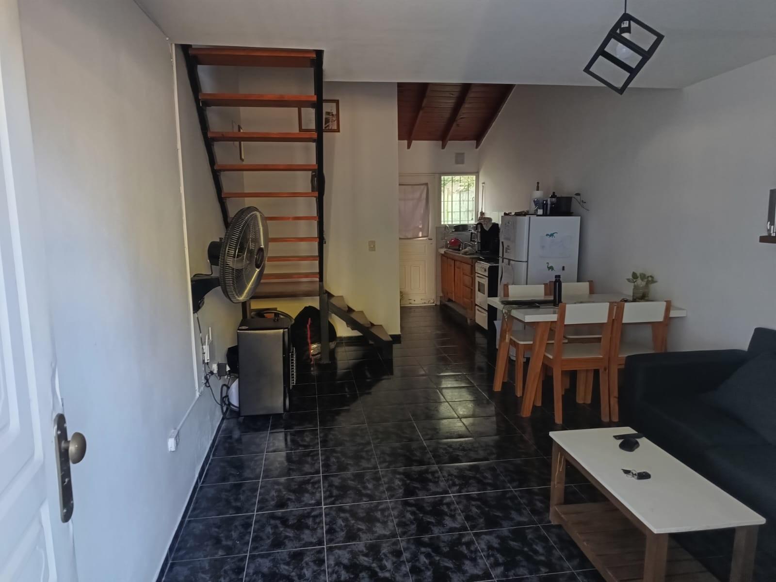 DUPLEX CON COCHERA - BELEN DE ESCOBAR — foto 2