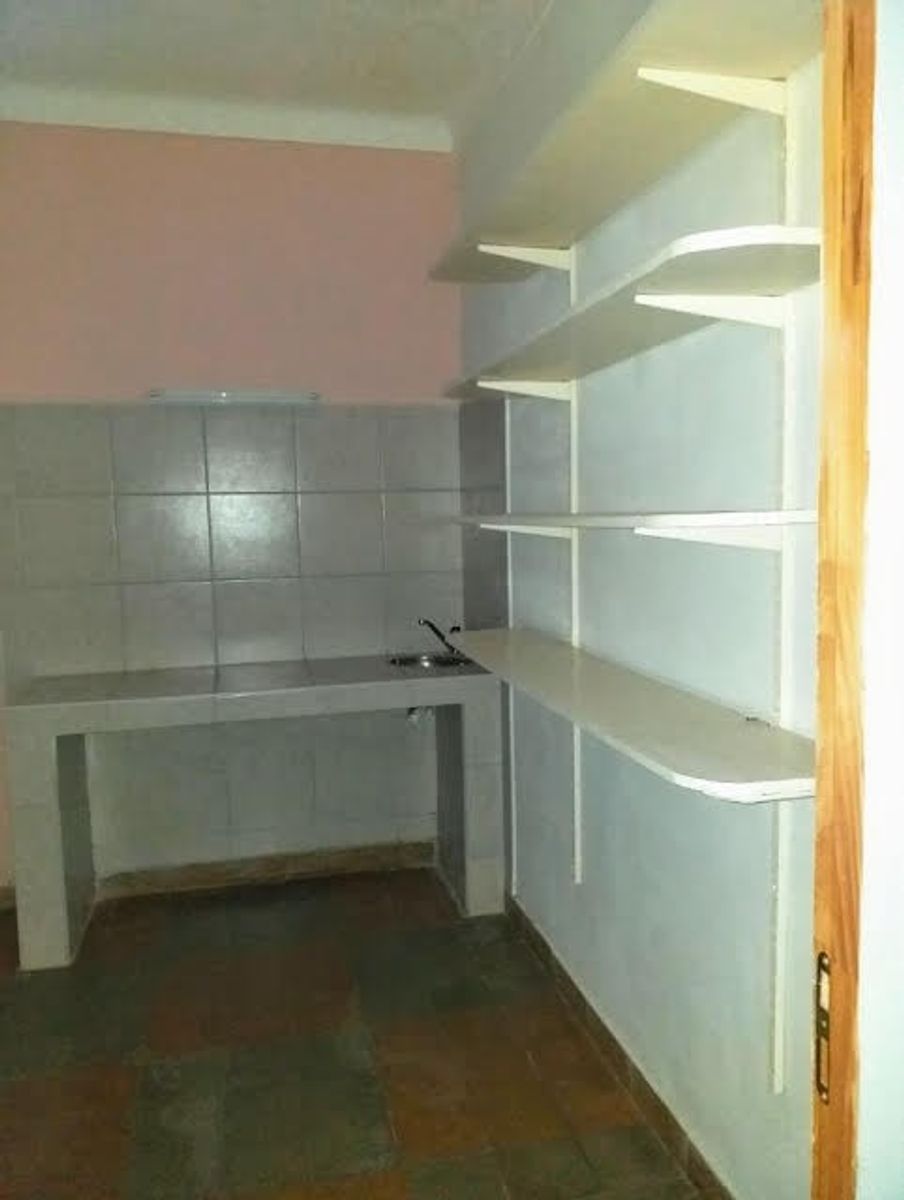 VENTA DE CASA CON LOCAL COMERCIAL. - 6
