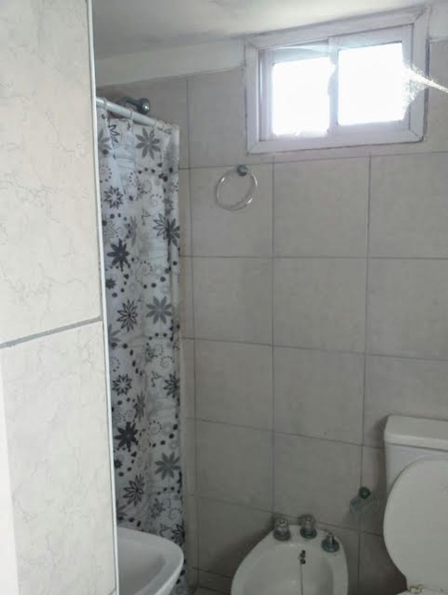 VENTA DE CASA CON LOCAL COMERCIAL. - 9