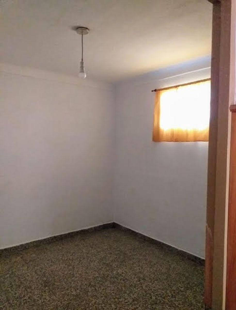 VENTA DE CASA CON LOCAL COMERCIAL. - 14
