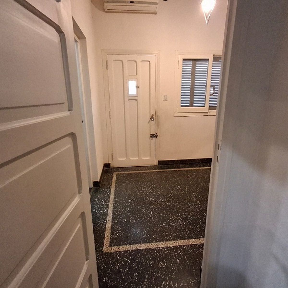 CASA EN TEMPERLEY IDEAL DOS FAMILIAS APTA CREDITO BANCARIO — foto 3