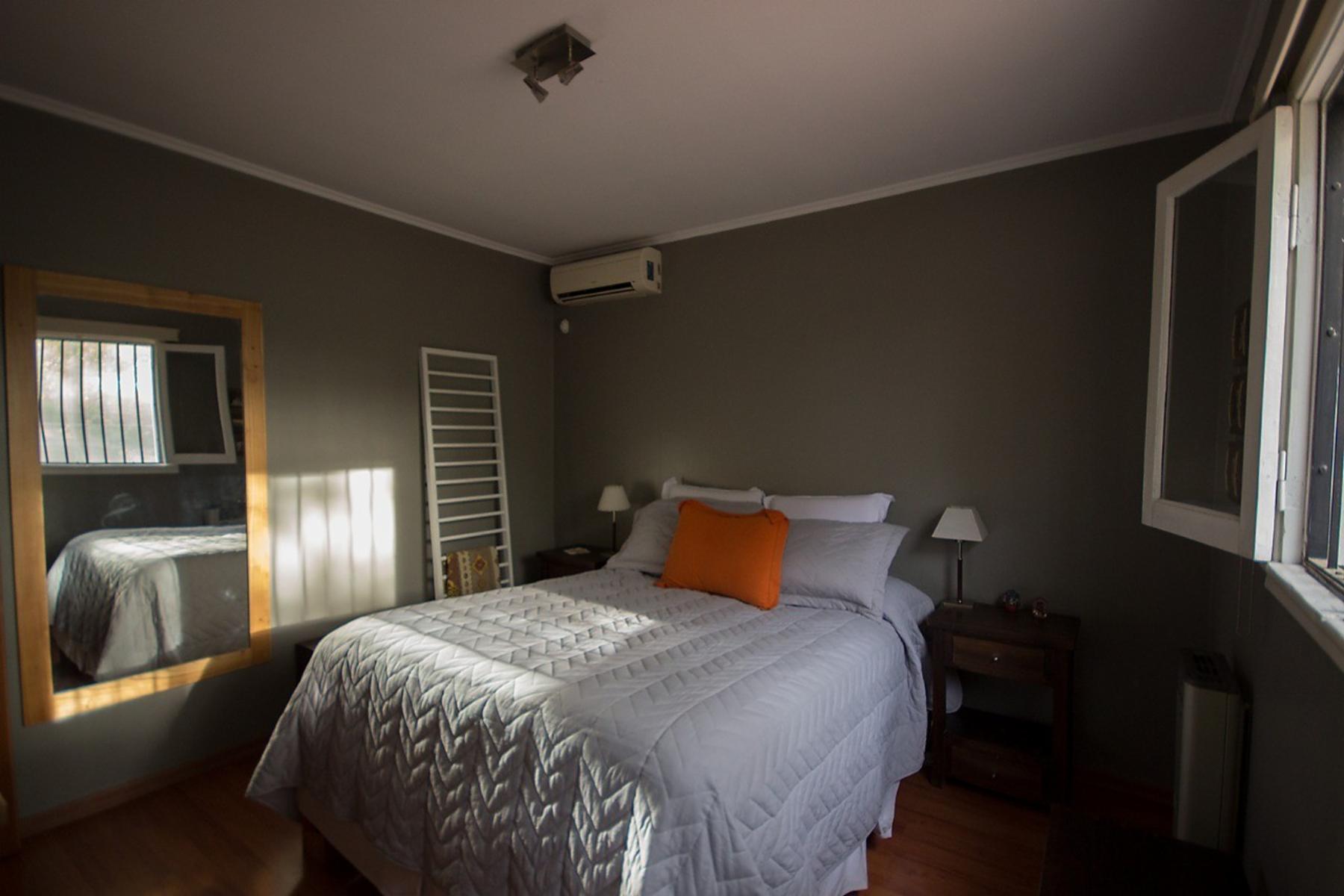 CHALET DE 3 AMBIENTES JARDIN Y COCHERA APTO CREDITO BANCARIO — foto 9