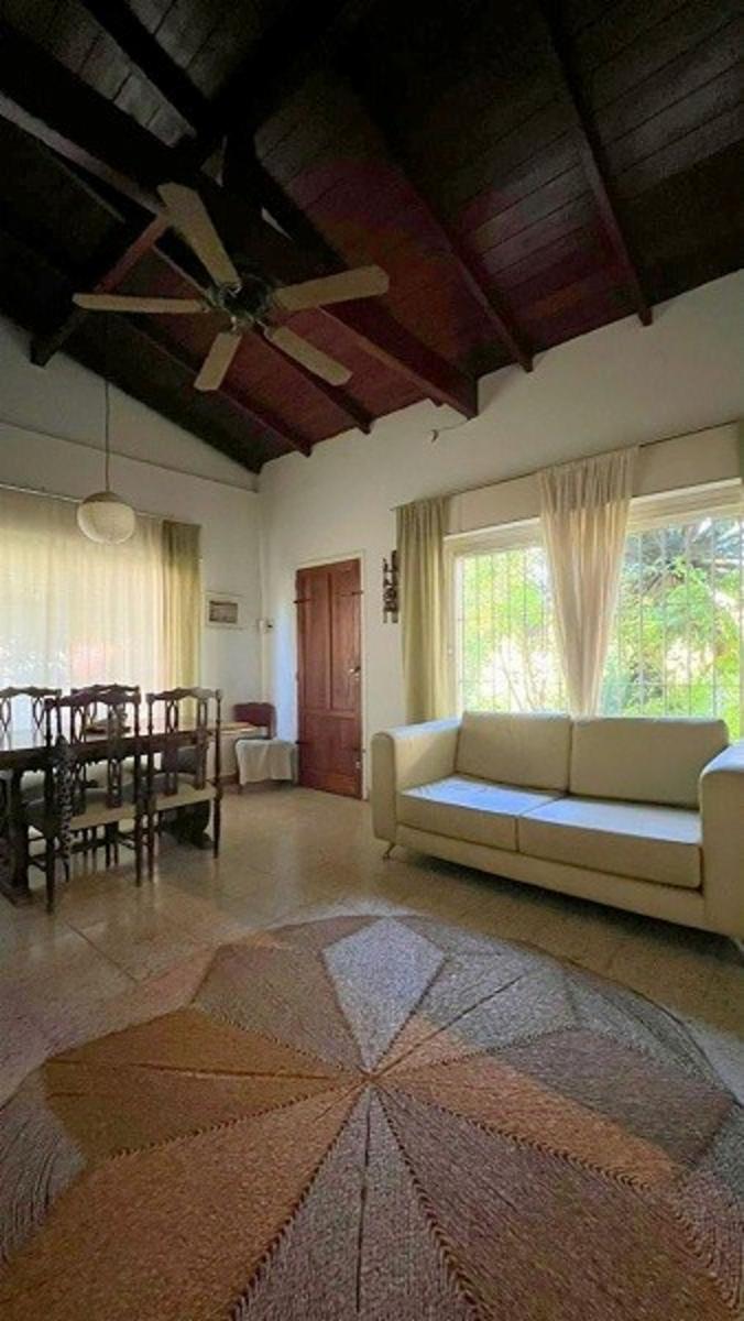DOS CASAS EN AMPLIO LOTE EN CLAYPOLE CERCANO A LA ESTACION DE TREN — foto 8