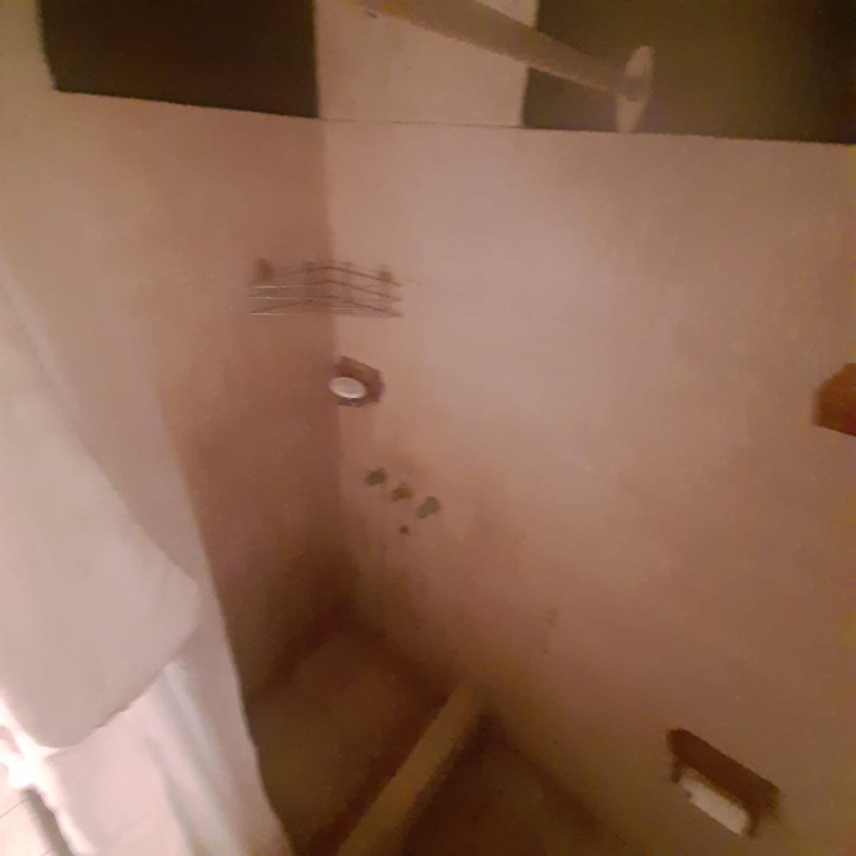 DOS CASAS EN AMPLIO LOTE EN CLAYPOLE CERCANO A LA ESTACION DE TREN — foto 12