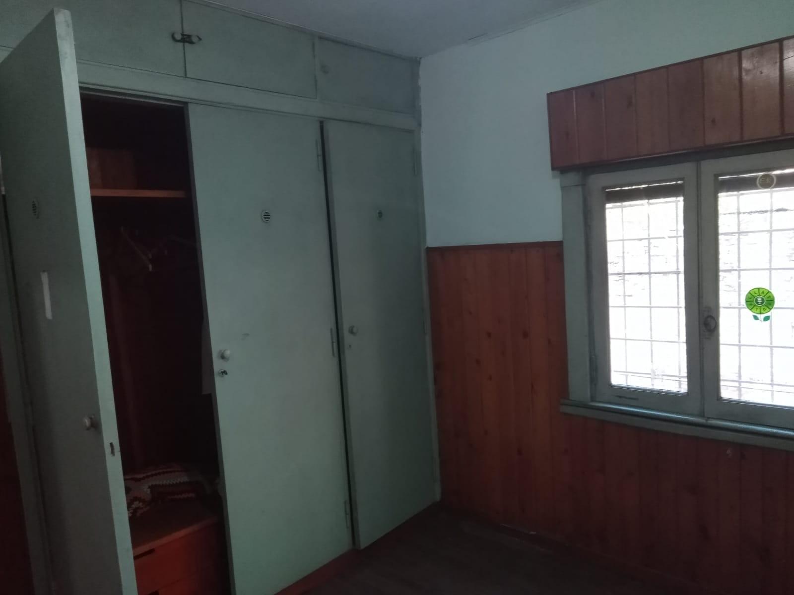 CASA DE 4 AMBIENTES A METROS DE LA ESTACION DE TREN EN CLAYPOLE - APTA VARIOS USOS — foto 4