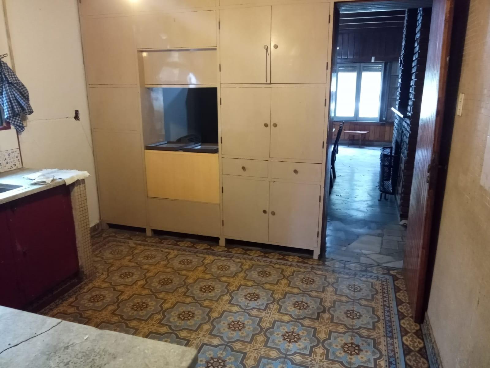 CASA DE 4 AMBIENTES A METROS DE LA ESTACION DE TREN EN CLAYPOLE - APTA VARIOS USOS — foto 14