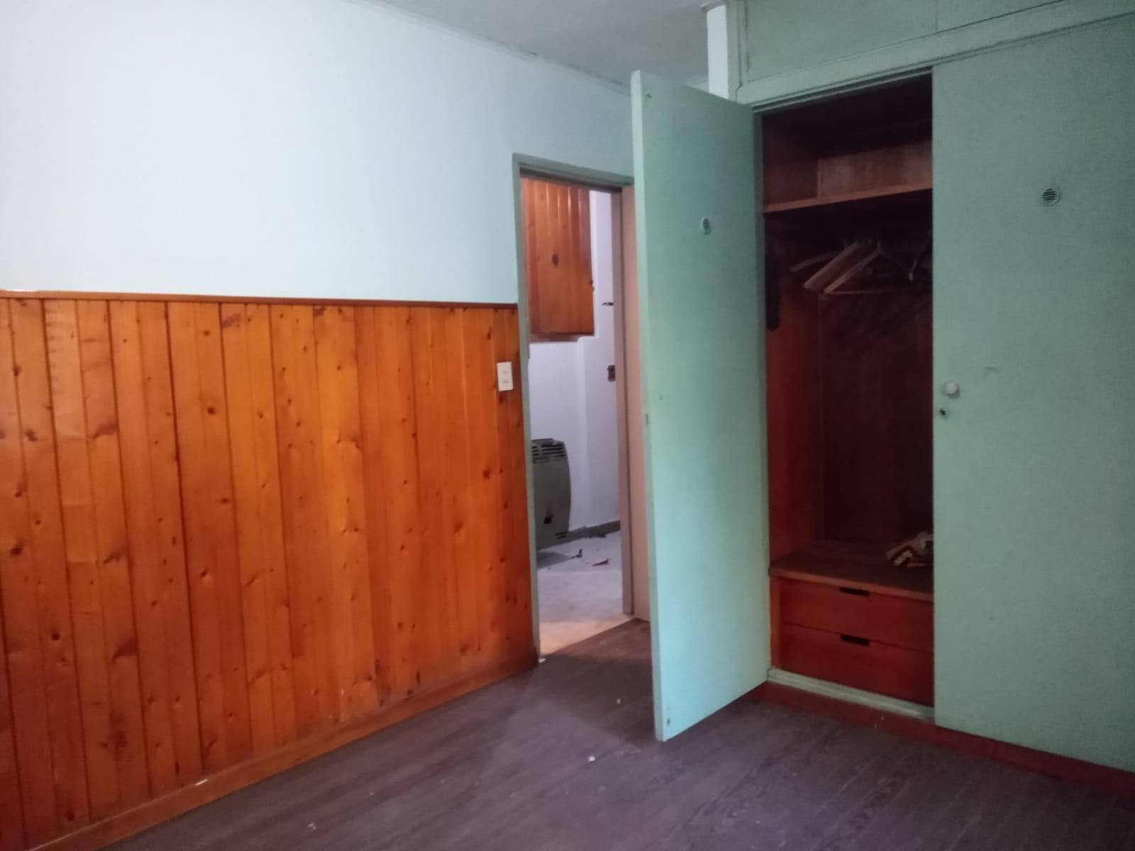 CASA DE 4 AMBIENTES A METROS DE LA ESTACION DE TREN EN CLAYPOLE - APTA VARIOS USOS — foto 15