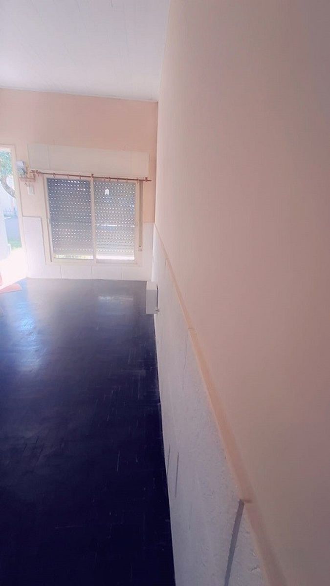LINDA CASA TIPO AMERICANA EN CLAYPOLE CERCANA AL CENTRO COMERCIAL Y LAESTACION DE TREN — foto 7