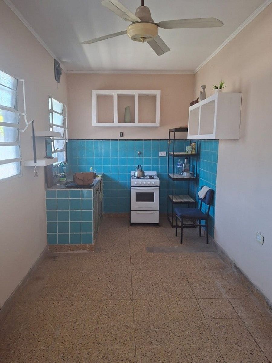 LINDA CASA TIPO AMERICANA EN CLAYPOLE CERCANA AL CENTRO COMERCIAL Y LAESTACION DE TREN — foto 10