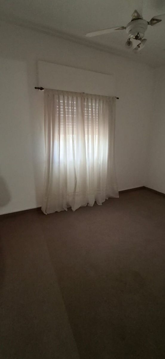 LINDO CHALET EN ESQUINA DE 3 AMBIENTES CON COCHERA EN TEMPERLEY OESTEAPTO CREDITO — foto 15
