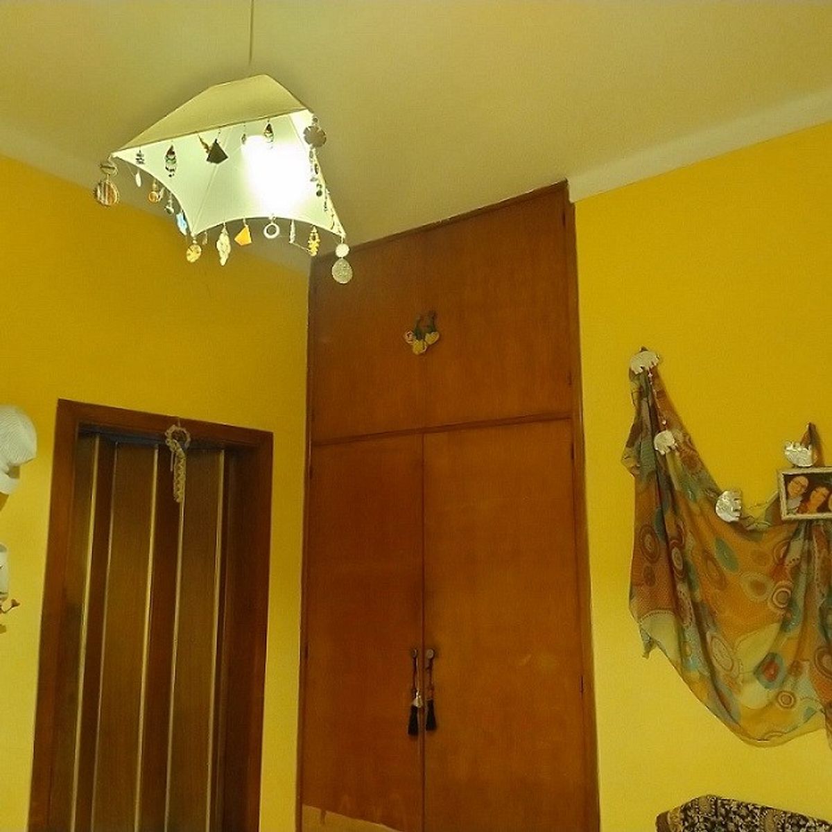 MUY BUEN CHALET DE 4 AMBIENTES CON COCHERA Y QUINCHO — foto 12