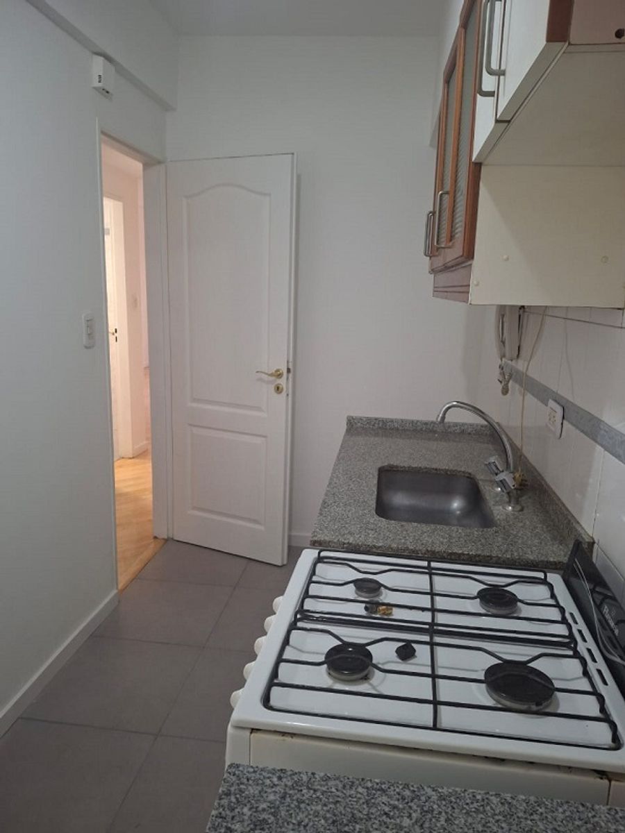 IMPECABLE DEPARTAMENTO EN LOMITAS APTO PROFESIONAL - 13