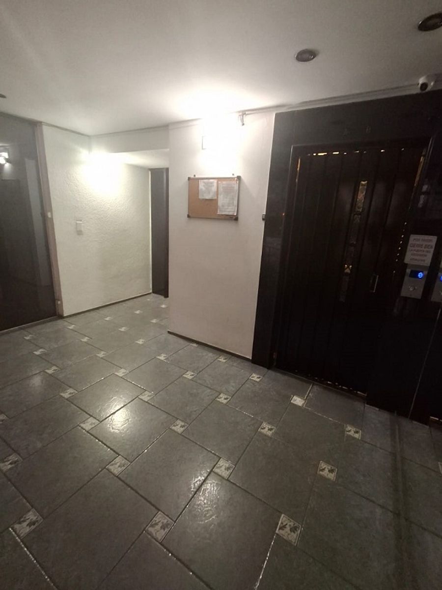 IMPECABLE DEPARTAMENTO EN LOMITAS APTO PROFESIONAL - 21