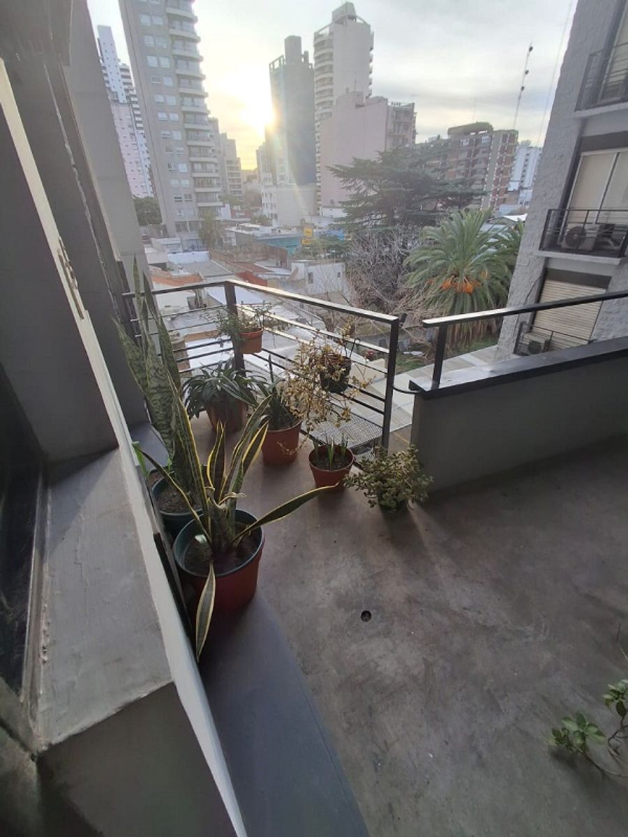 IMPECABLE DEPARTAMENTO EN LOMITAS APTO PROFESIONAL - 26