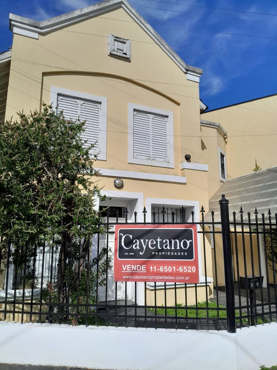 AMPLIO DUPLEX 4 AMBIENTES EN ESQUINA ESTRATEGICA EN ADROGUE - 17