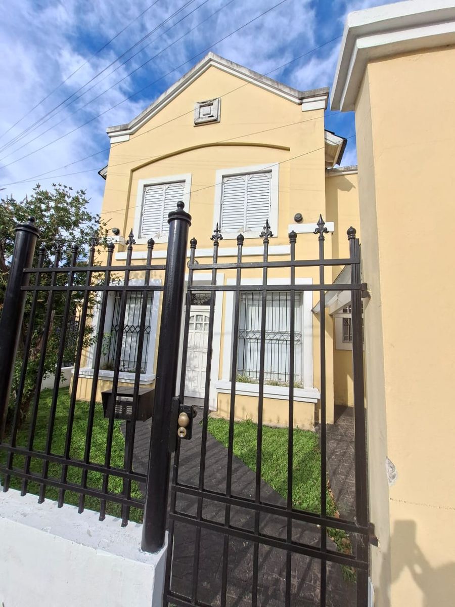 AMPLIO DUPLEX 4 AMBIENTES EN ESQUINA ESTRATEGICA EN ADROGUE - 18