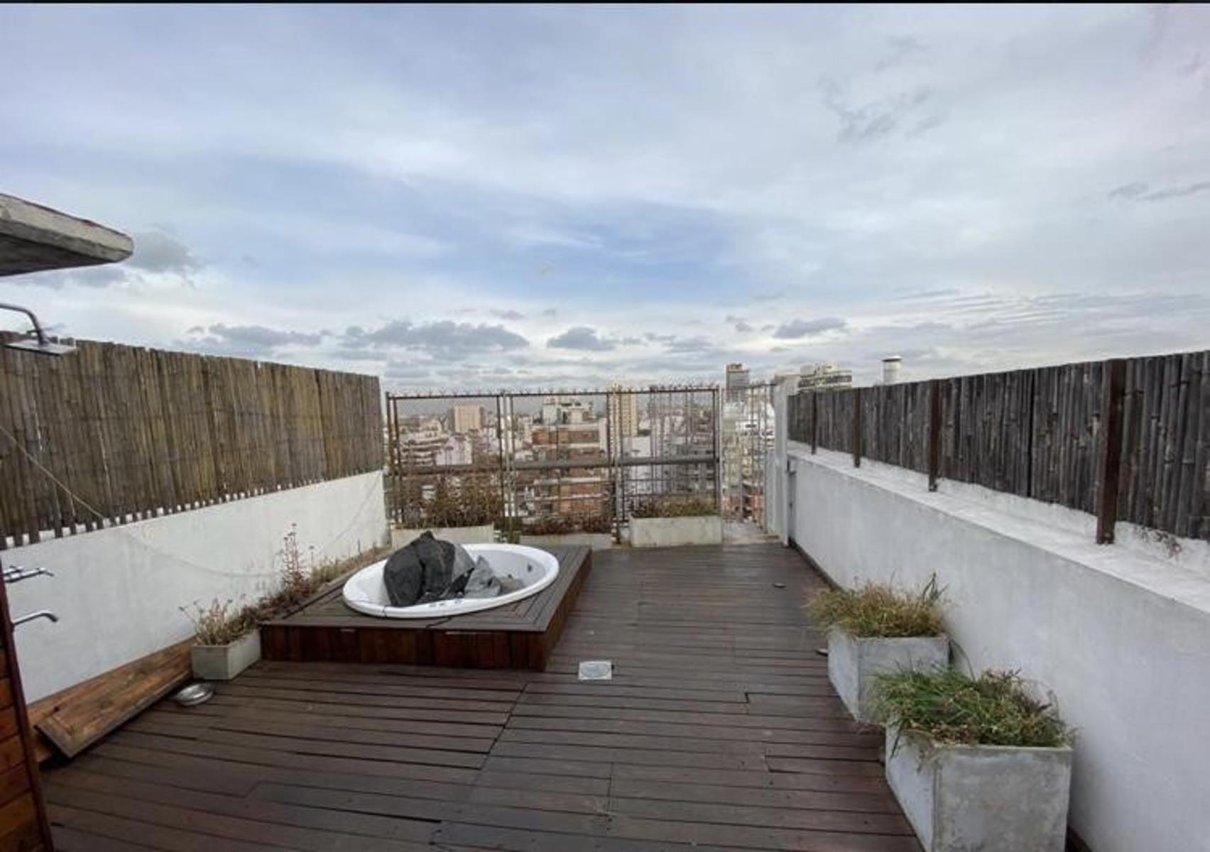 Alquiler temporario hermoso TRIplex con terraza con Jacuzzi Lavadero Parrilla — foto 2