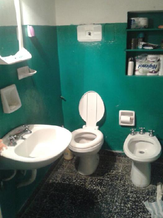 SE VENDE MUY LINDA CASA DE 3 AMBIENTES CON COCHERA PASANTE Y AMPLIO FONDO EN LA FALDA, CÓRDOBA — foto 12