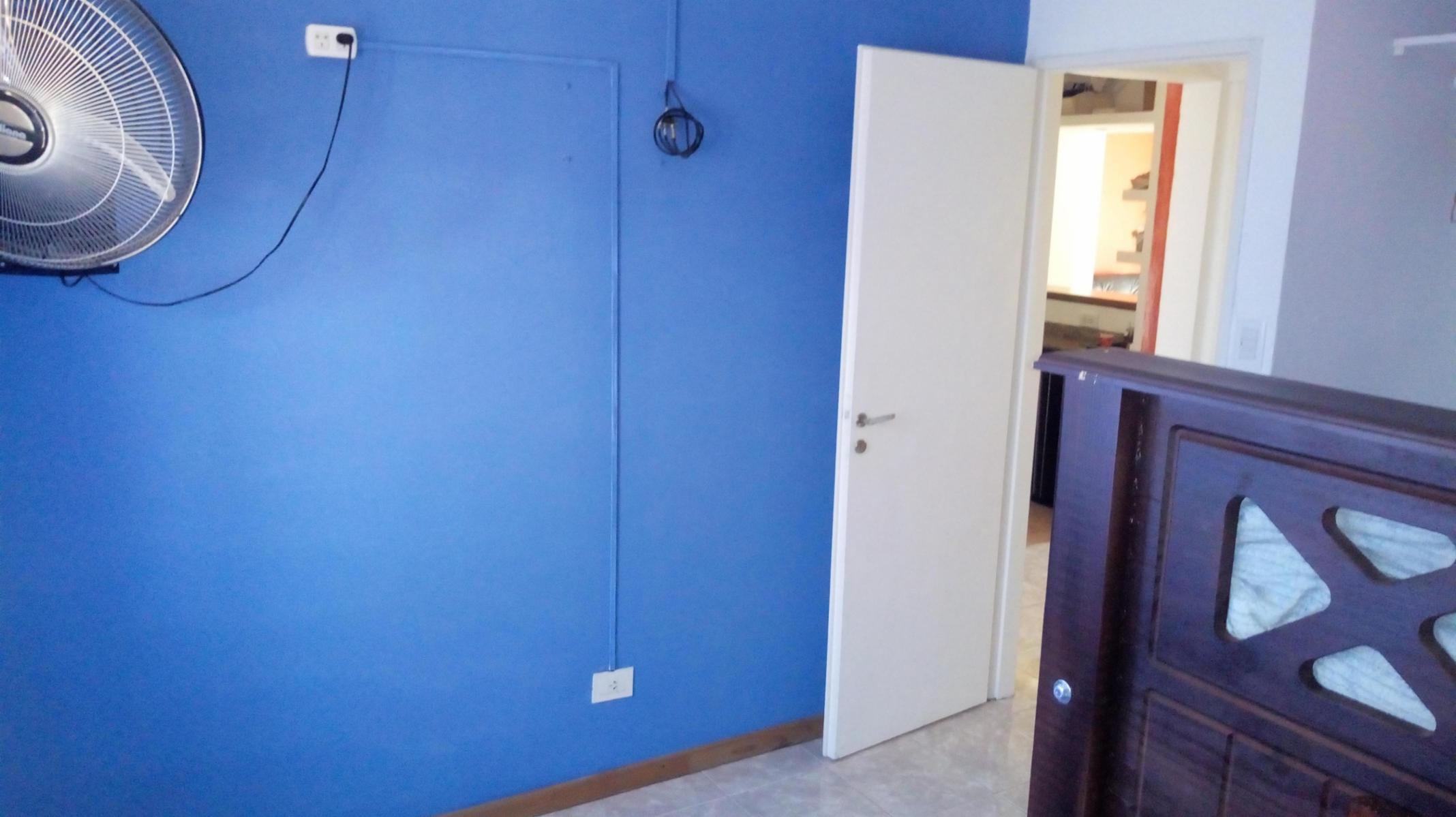 Casa De Barrio Con Todos Los Servicios — foto 4