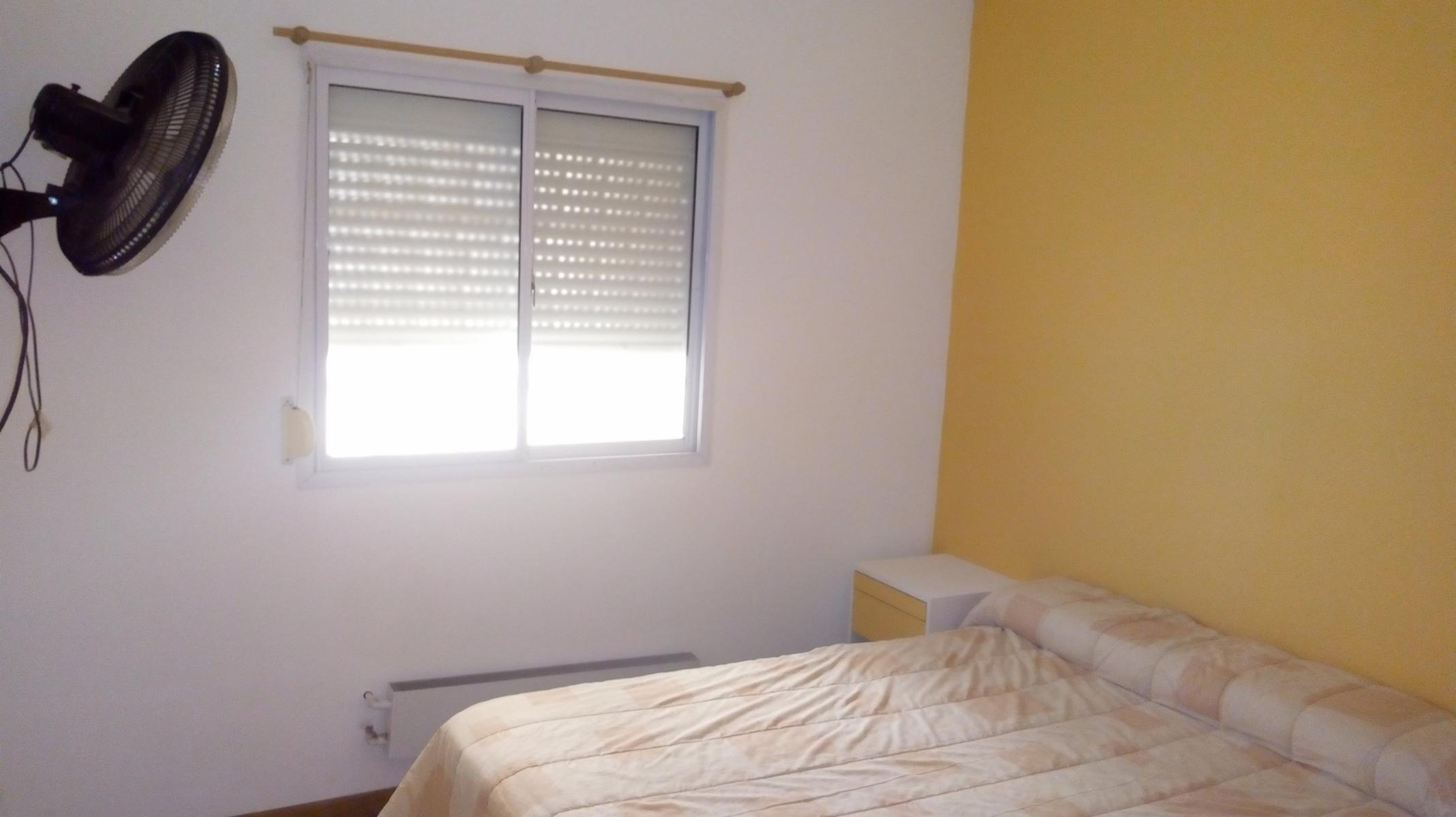 Casa De Barrio Con Todos Los Servicios — foto 6