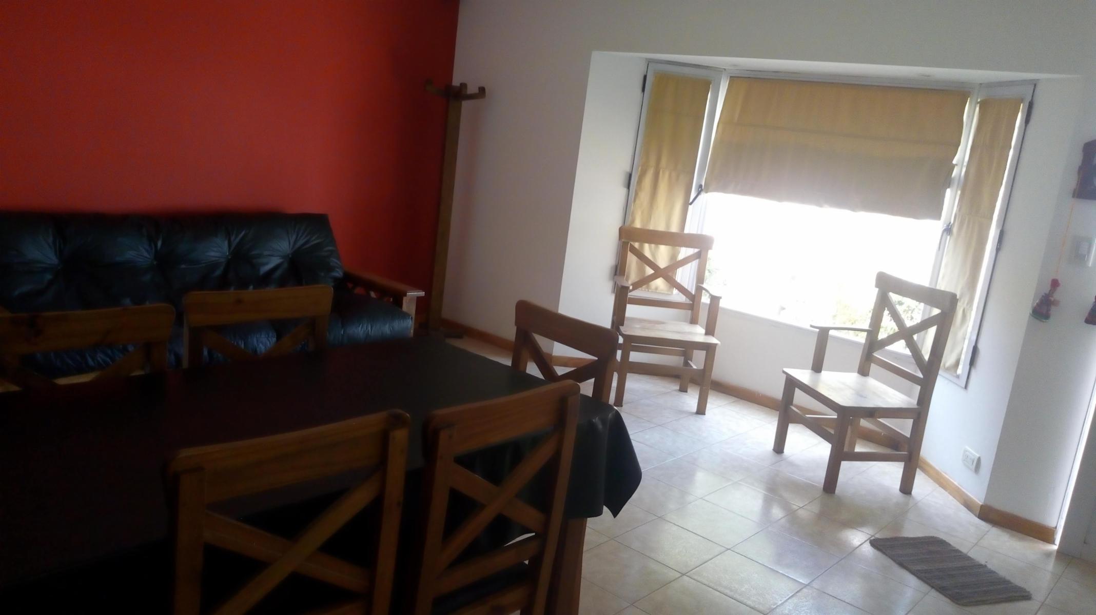 Casa De Barrio Con Todos Los Servicios — foto 10