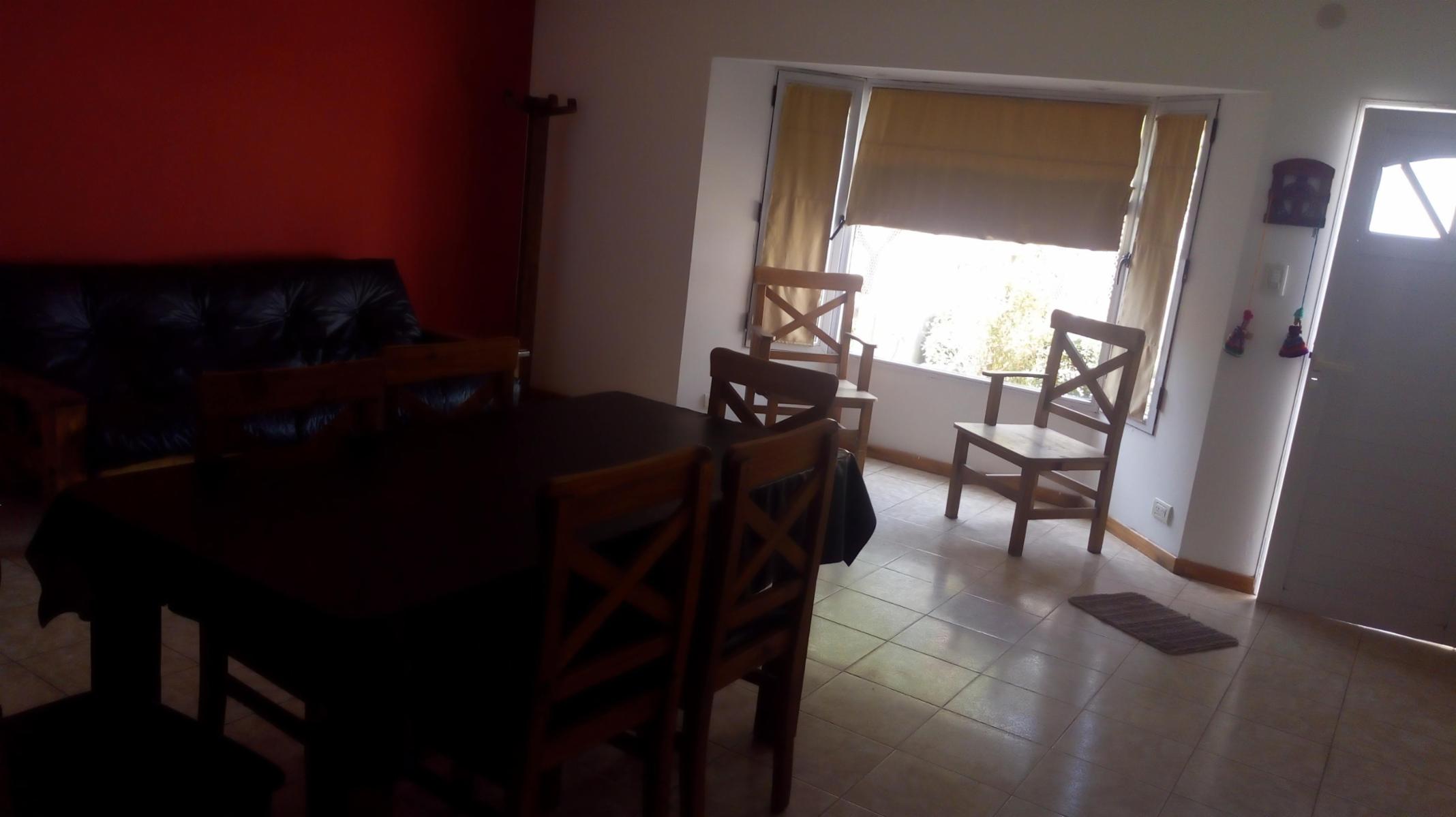 Casa De Barrio Con Todos Los Servicios — foto 11