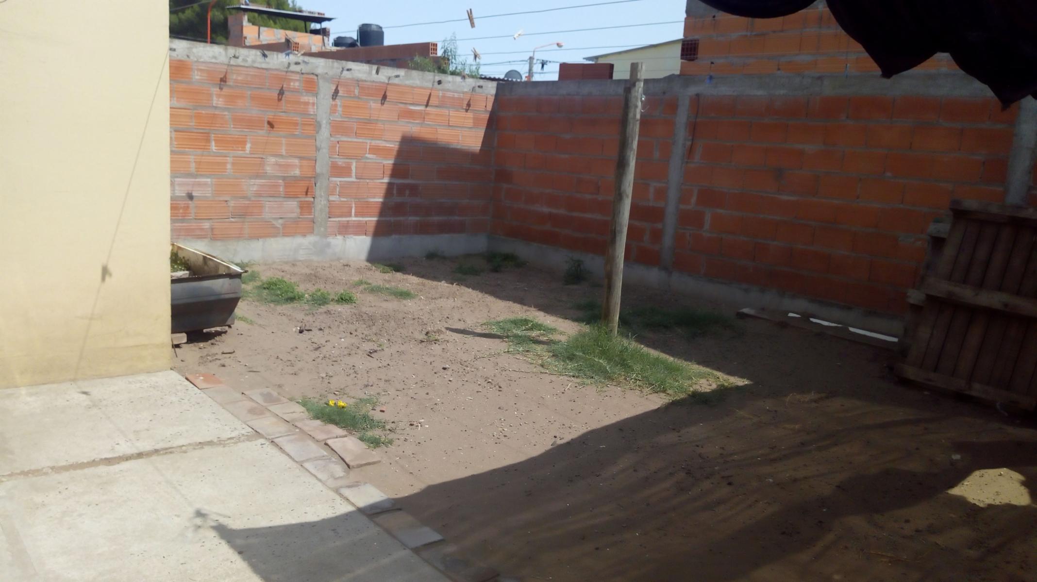 Casa De Barrio Con Todos Los Servicios — foto 15