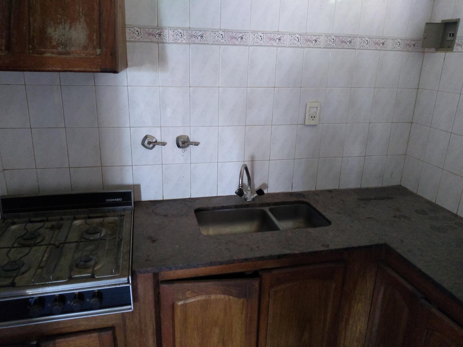 Oportunidad. Casa Y 2 Duplex En Monte Hermoso — foto 6