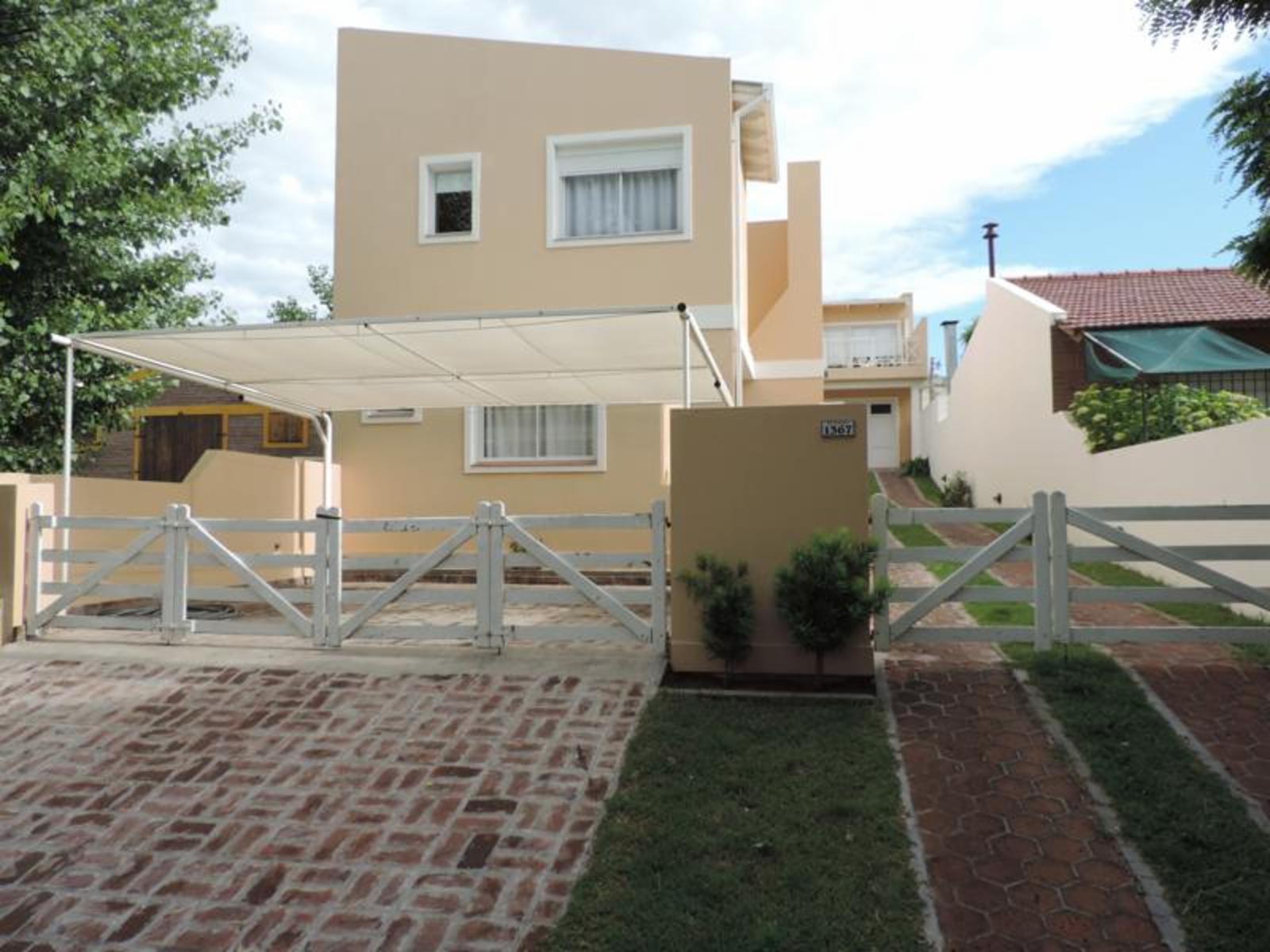 En Venta Hermoso Complejo De Duplexs, Con Muy Buena Rentabilidad, Listo Para Poner En Funcionamiento - 1