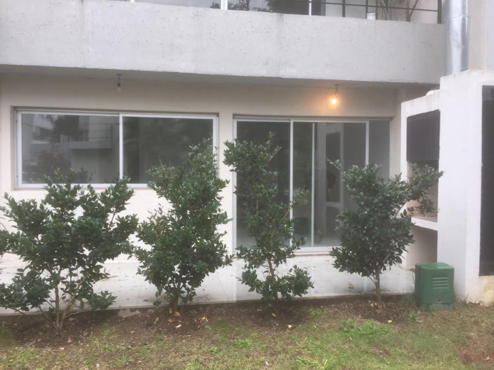ALQUILER EN TERRAZAS DE HARAS - 9.500 de alquiler, mas 3.500 de expensas. Aumento semestral - 12