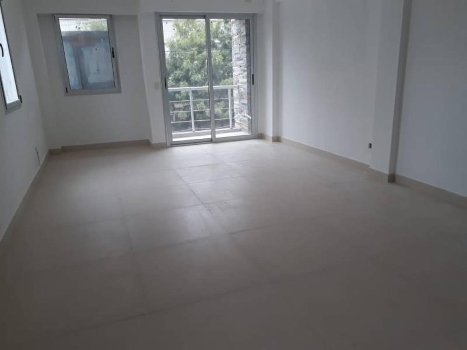 MONOMABIENTE super Luminoso- $10.000 CON COCHERA MAS IVA - Edificio Onix - frente a POLO I - 1