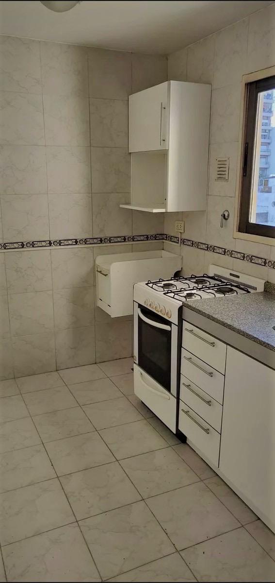 Inmobiliaria vende departamento 3am C/Cochera Poscina en Aahro muy luminoso — foto 7