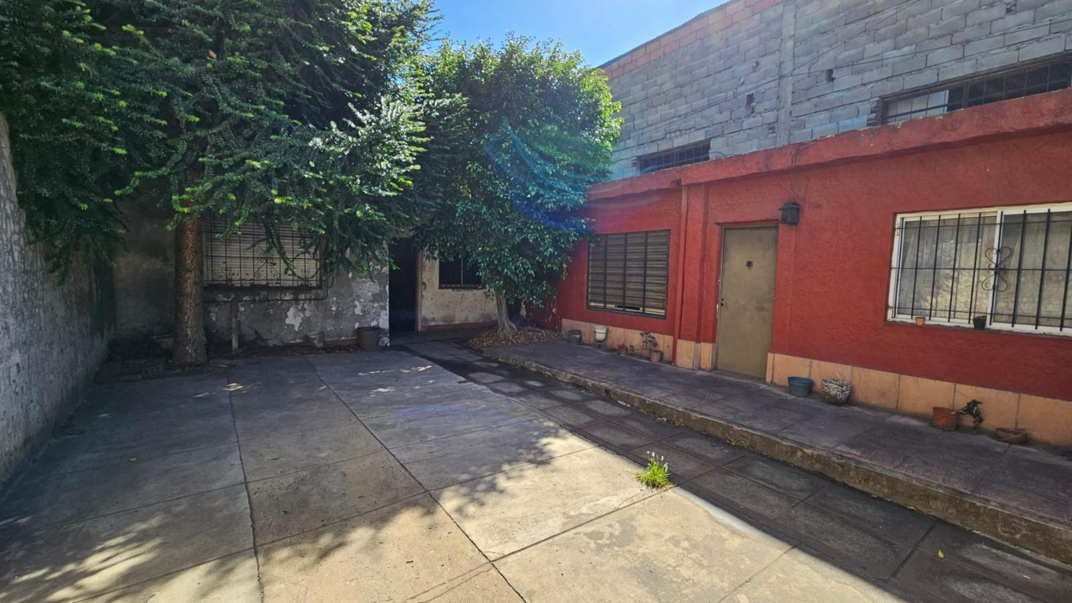 Casa a reciclar El Palomar (Ferrari al 400)