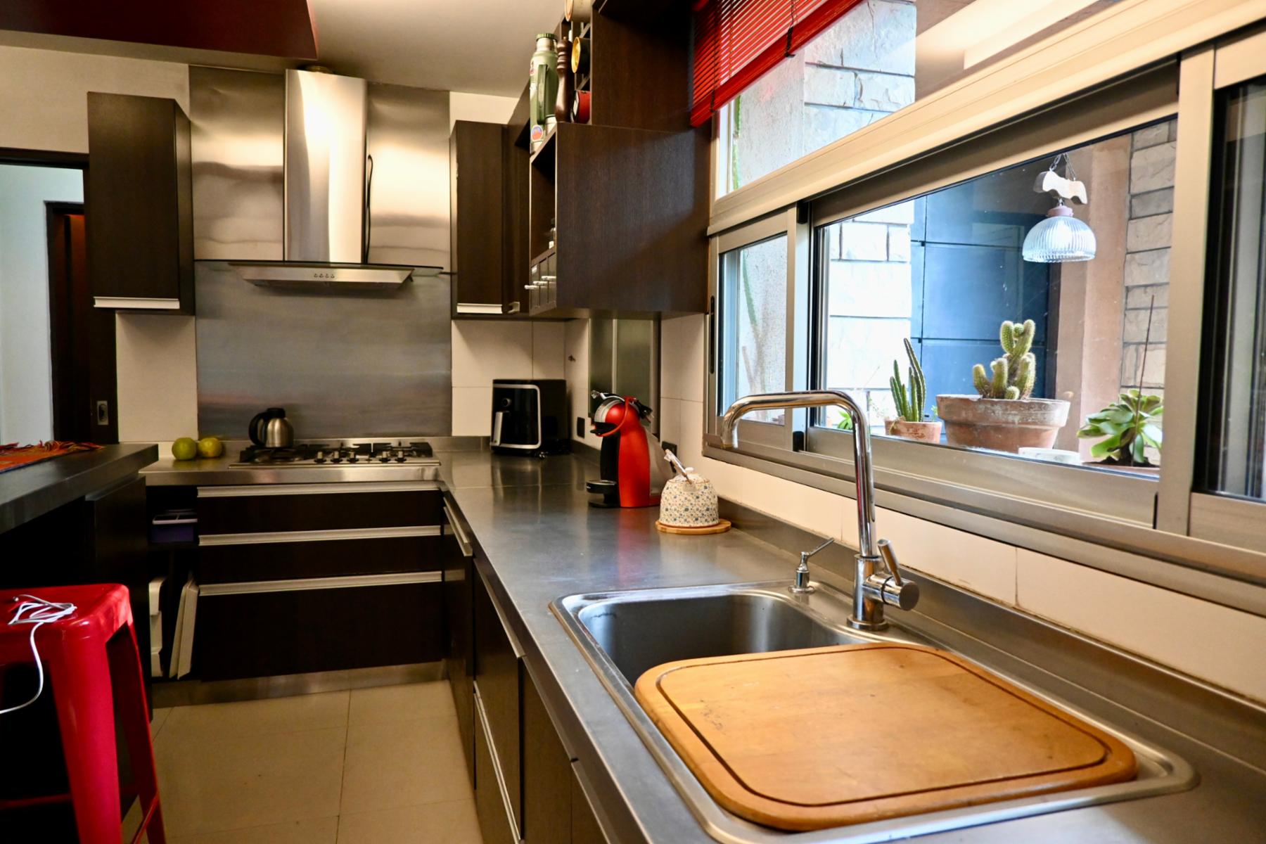 Imponente Chalet en Ciudad Jardin - El Palomar — foto 2