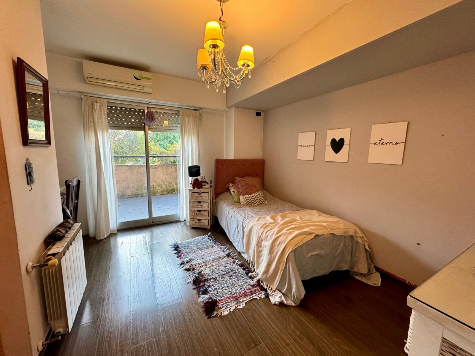 Imponente Chalet en Ciudad Jardin - El Palomar — foto 7