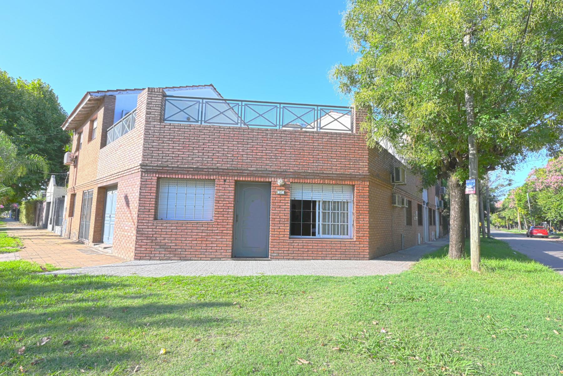 Duplex en venta 2 ambientes en El Palomar