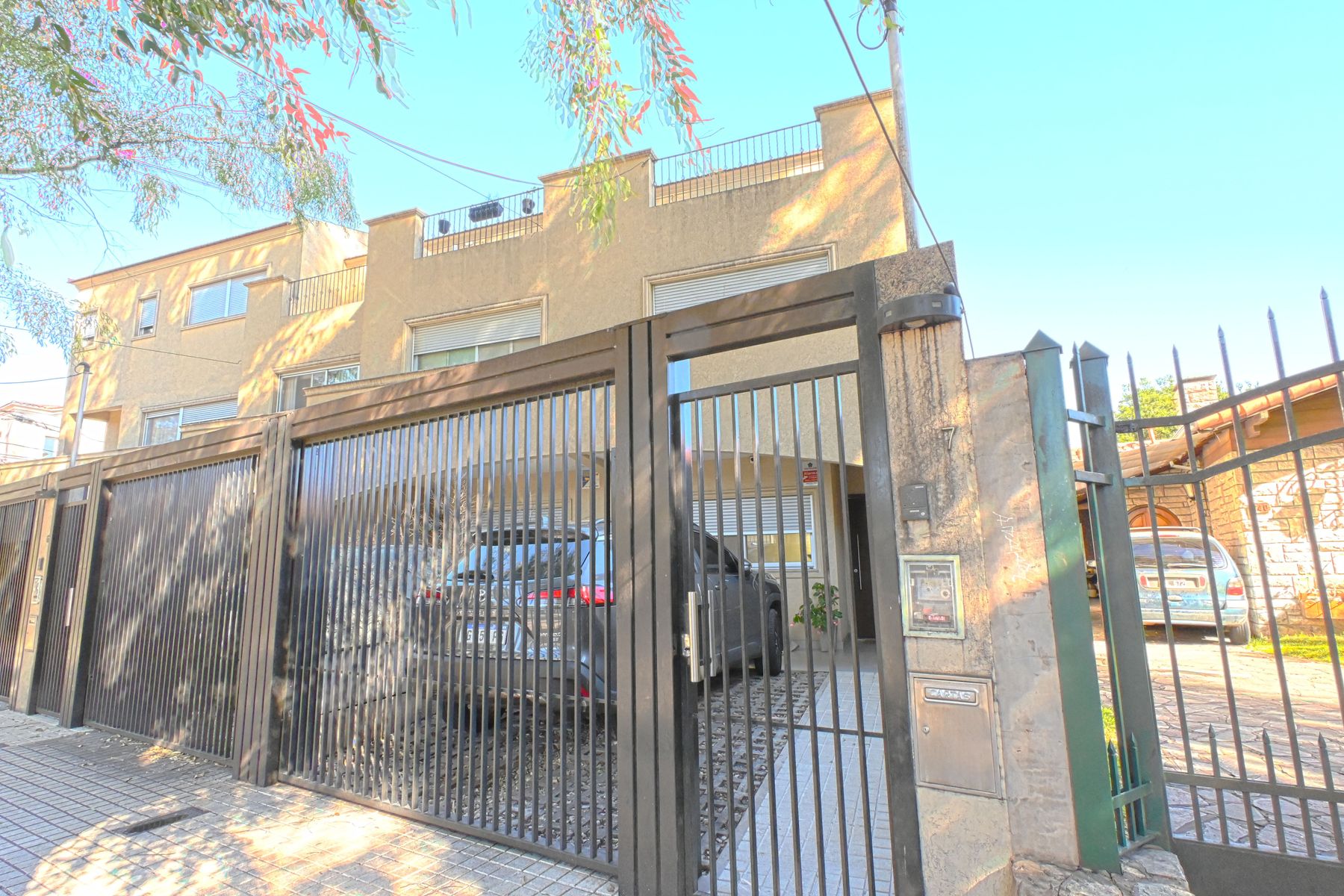 Venta Triplex 4 Ambientes En Ciudad Jardin