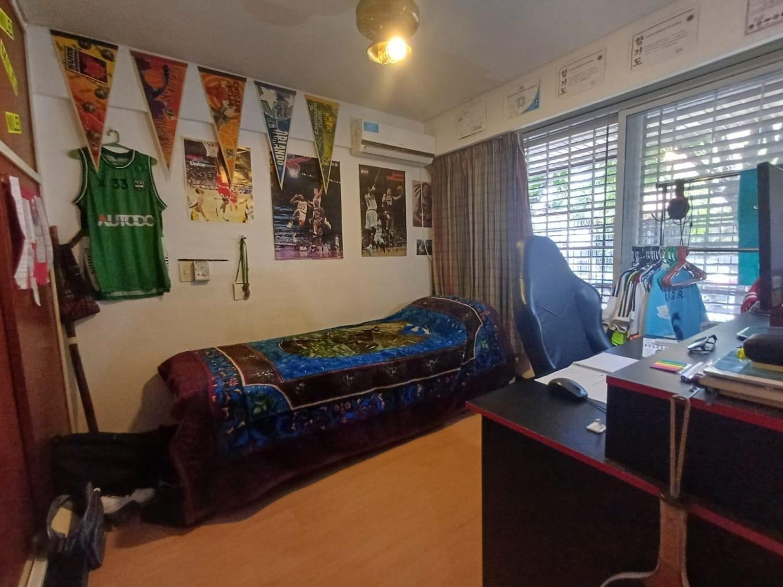 Exclusiva Propiedad Con Pileta y Quincho En Zona Residencial — foto 9