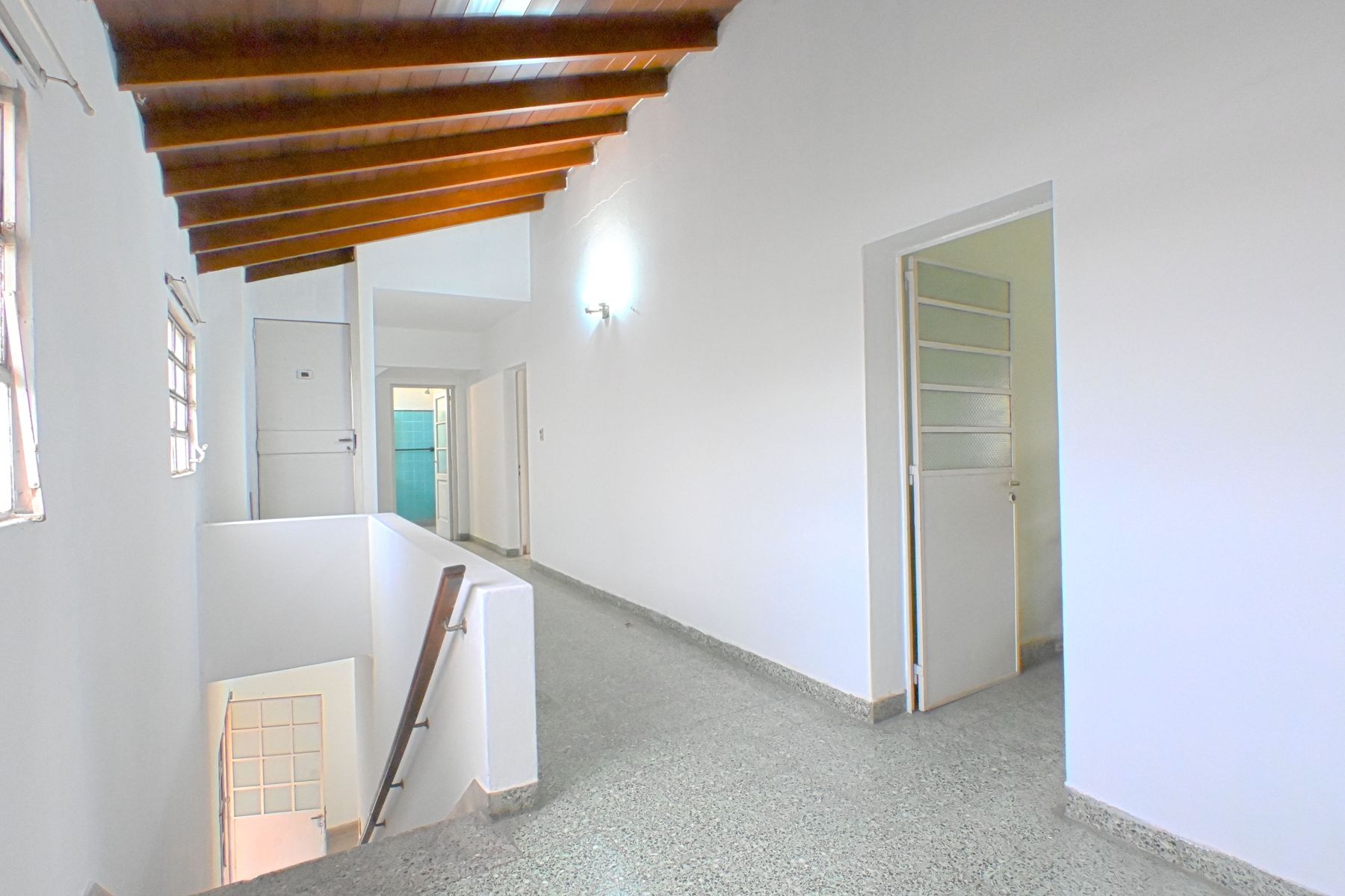 Venta Casa 4 Ambientes Con Cochera y Patio En El Palomar — foto 11