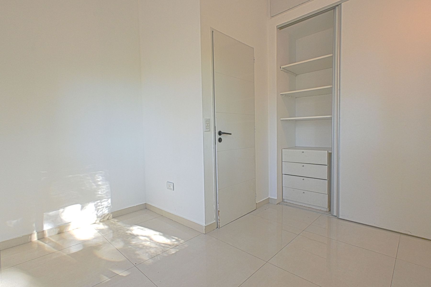 Venta Triplex 4 Ambientes Con Cochera Y Parrilla En Ciudad Jardin — foto 12