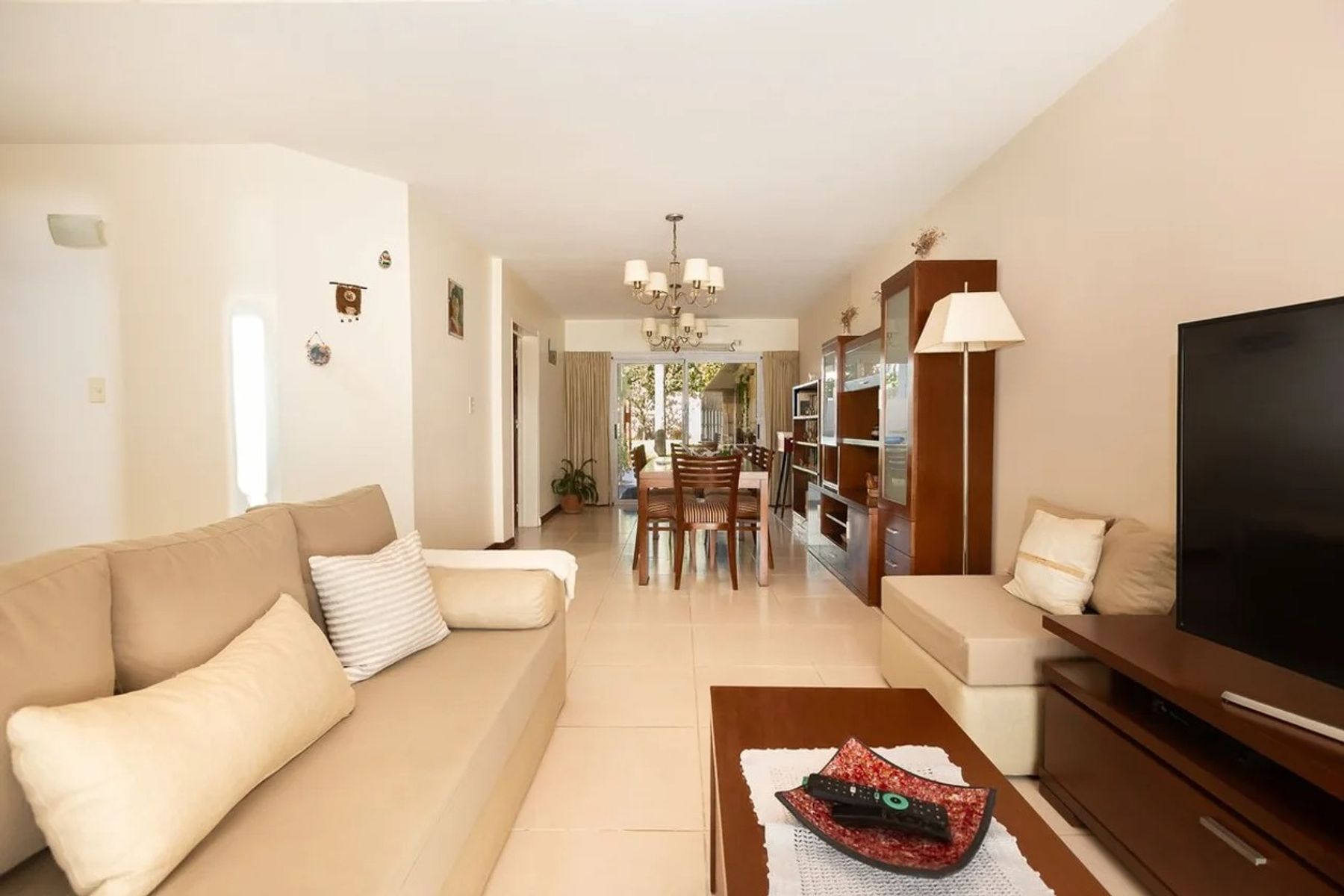 Venta Excepcional Casa 5 Ambientes En El Palomar - 2